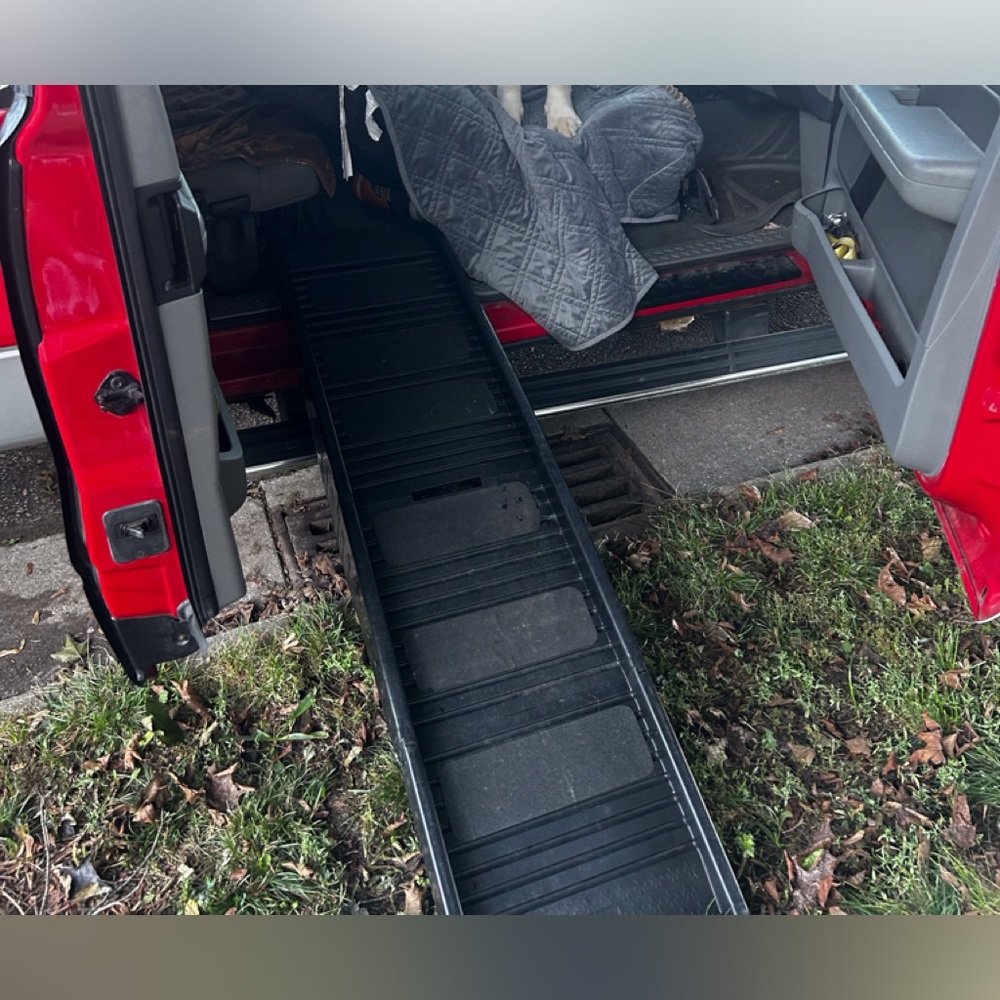 Compact foldable ramp